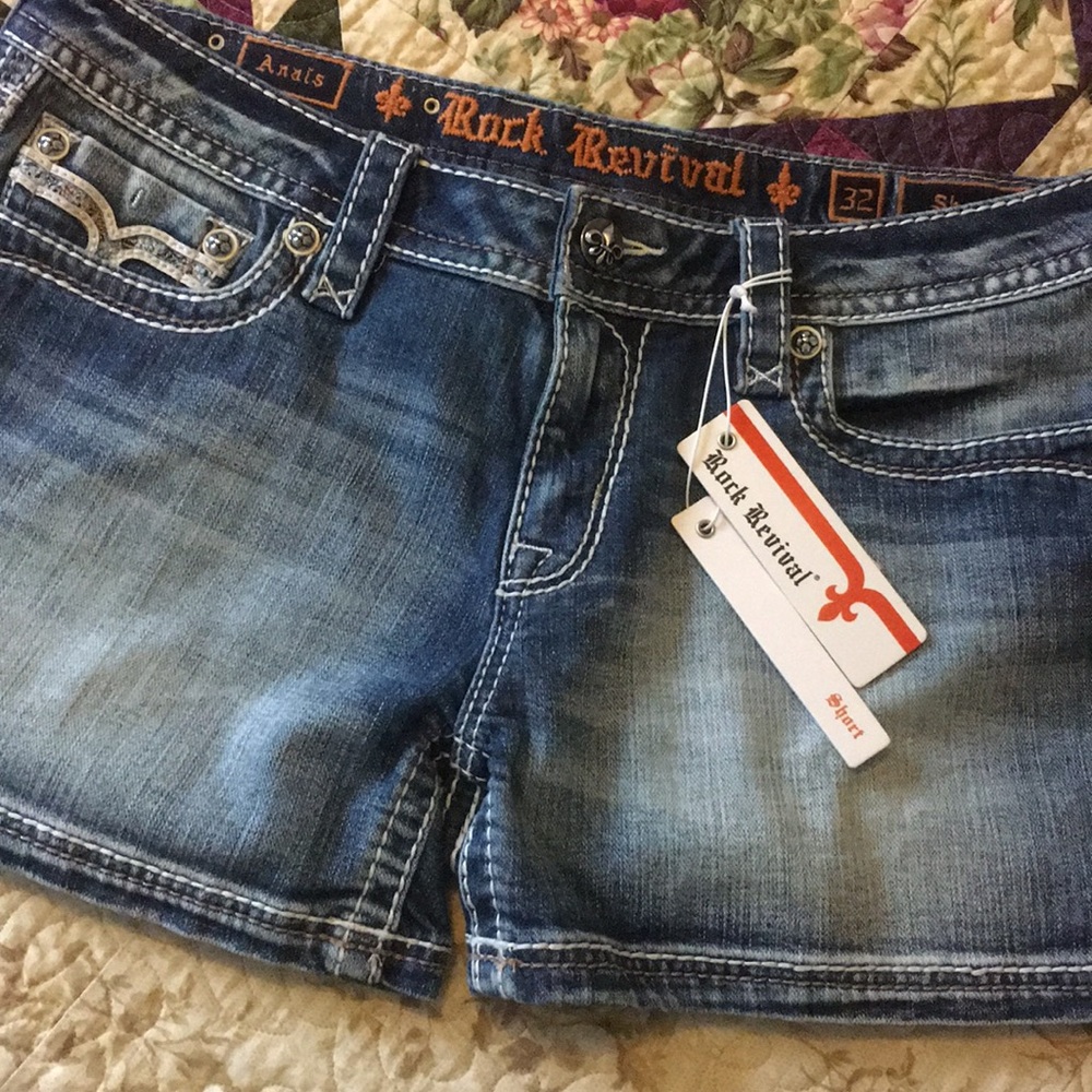 NWT jean shorts 3" inseam